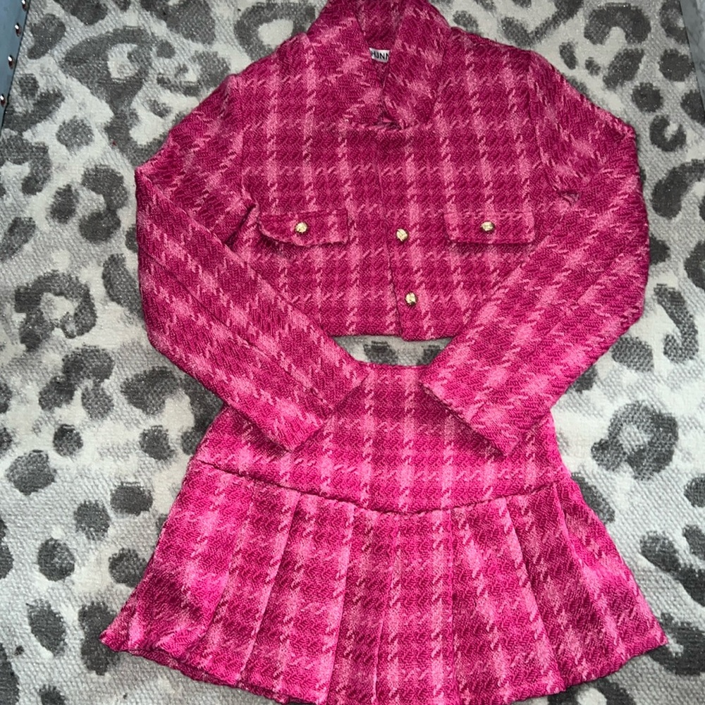 Fuchsia tweed skirt set - Picture 2 of 2